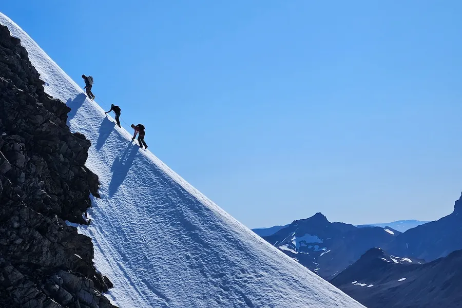 Mountaineering main image 3